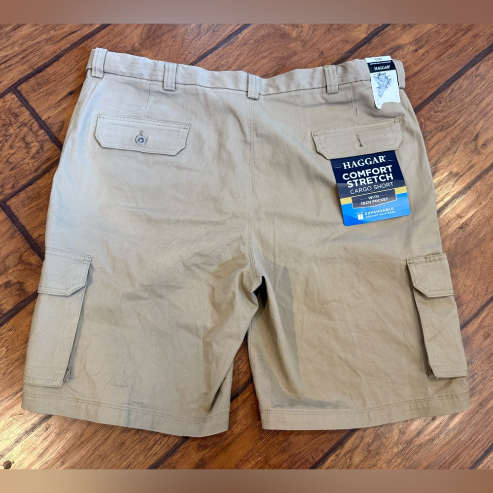 Haggar khaki cargo shorts men’s 42 brown tan comfort stretch tech pocket NWT